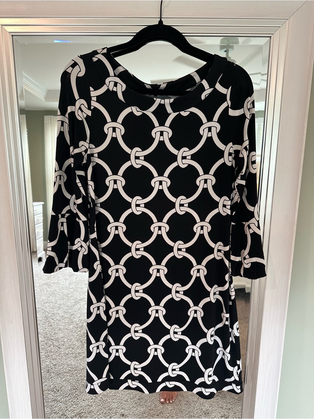 WHBM Black & White Chain-Print Shift Dress